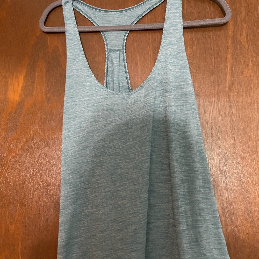 Lululemon size 12 tank